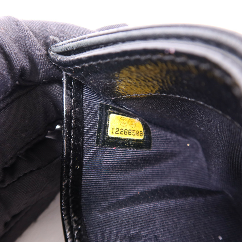 CHANEL 漆皮皮革Card Case銀扣卡片套-7