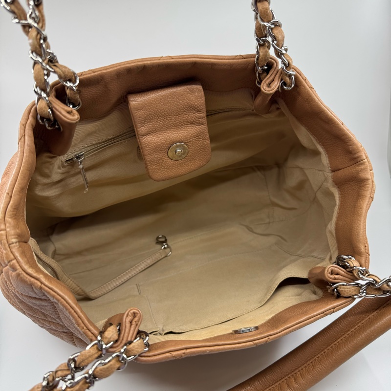 CHANEL 啡色 牛皮 銀鏈 方型側孭-21