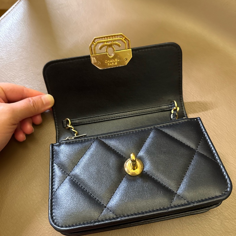 Chanel 牛皮晚宴包-8