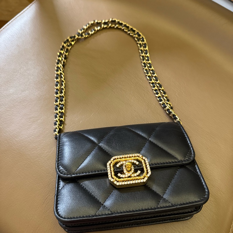 Chanel 牛皮晚宴包-11