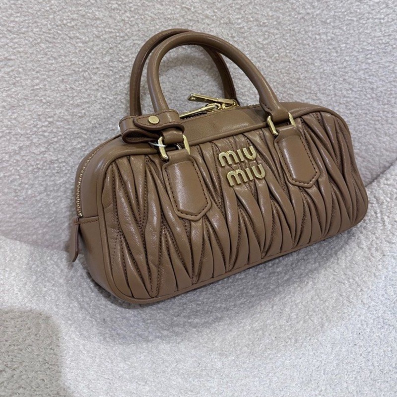 全🆕Miumiu Arcadie matelasse small 單肩手提包焦糖色-0