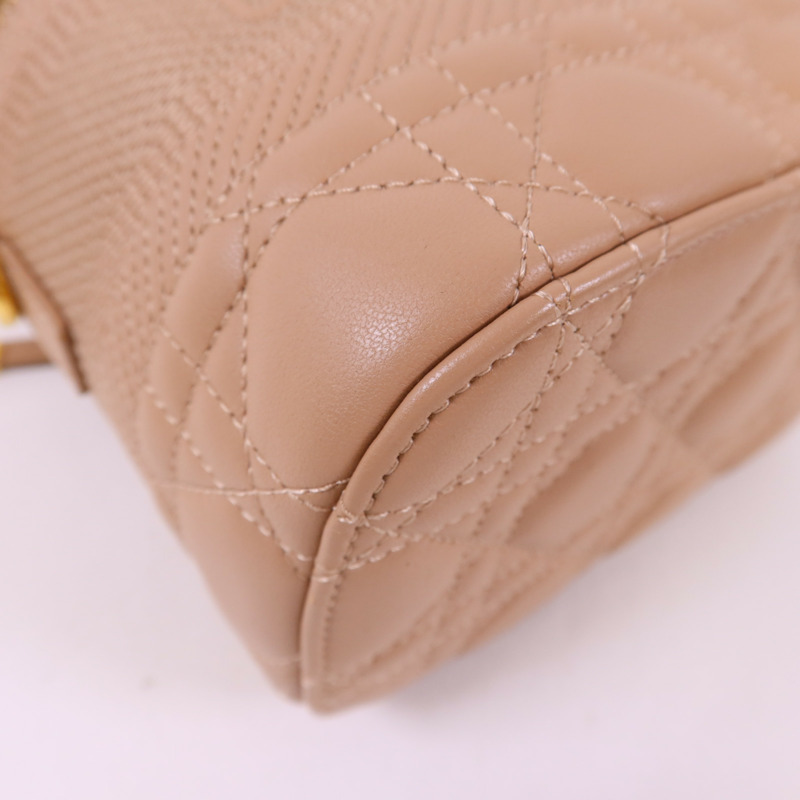 Dior 牛皮皮革Travel Vanity Case金扣手挽肩背兩用袋-12