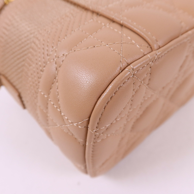 Dior 牛皮皮革Travel Vanity Case金扣手挽肩背兩用袋-14