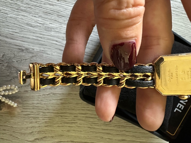 CHAMEL首映錶 黑金皮鏈錶黃金尺寸M號-12