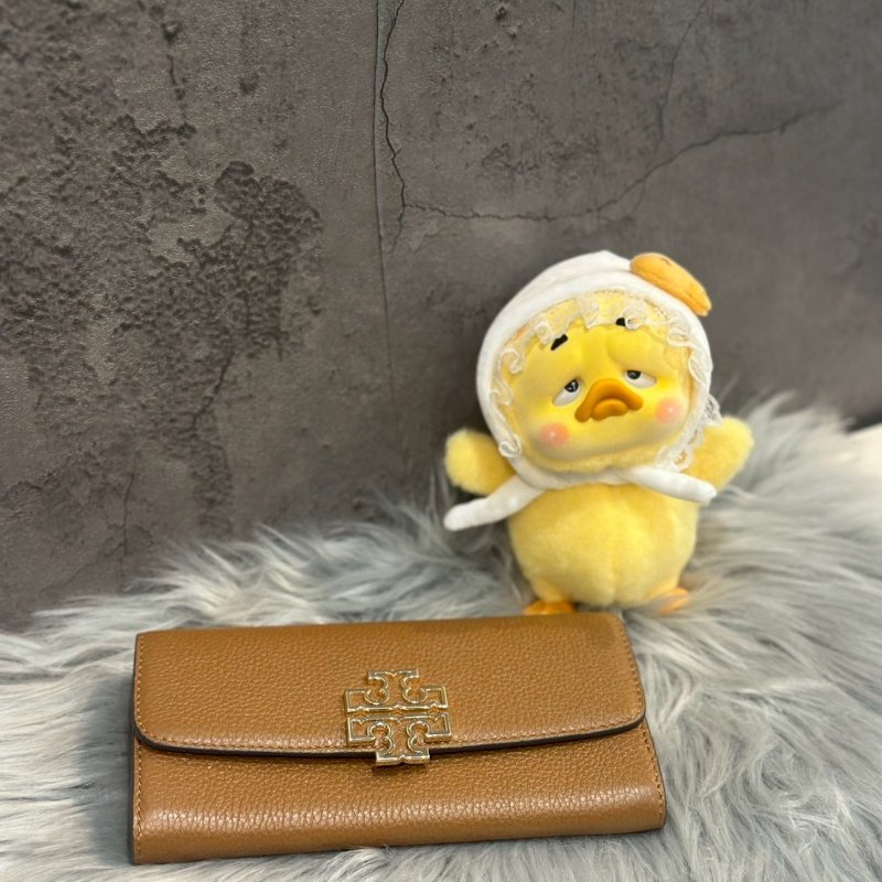 💎Han's house精品服飾💎Tory burch Britten信封鈕扣 長夾-0