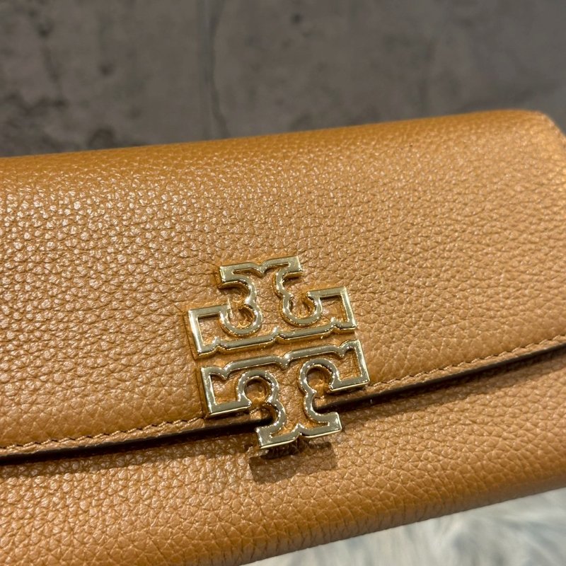 💎Han's house精品服飾💎Tory burch Britten信封鈕扣 長夾-2