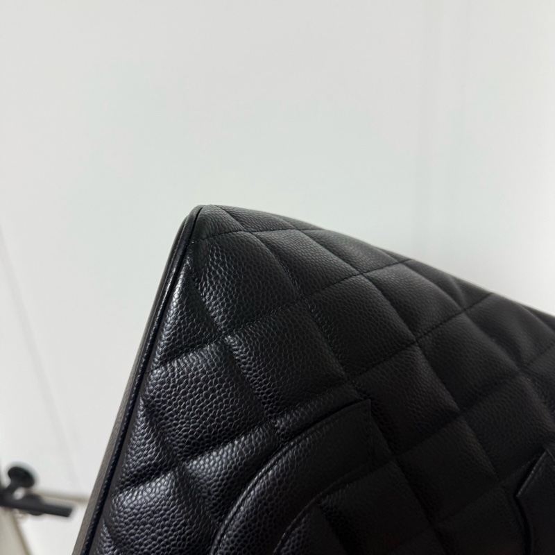 Chanel 希爾頓黑金托特包 10開 尺寸約30x24-10