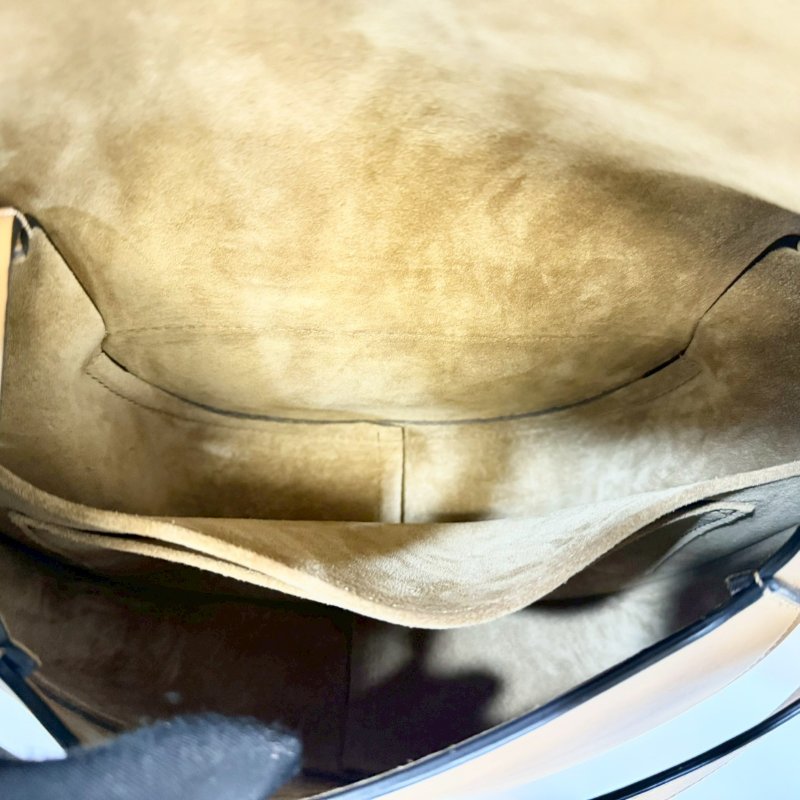 LOEWE卡其色牛皮紅編織背袋情人節限定小號GATE-10