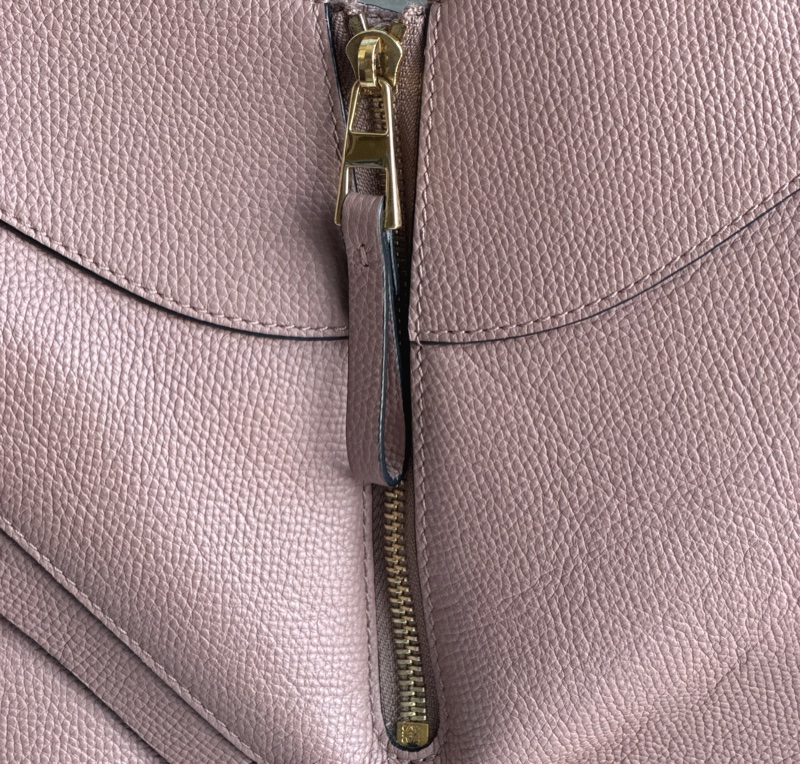 Loewe Hammock Small 吊床包-17