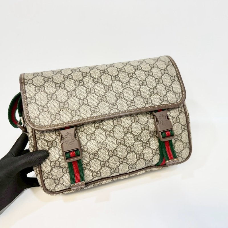 GUCCI原花Supreme拉鍊下蓋雙釦綠紅綠背帶郵差包760123-7