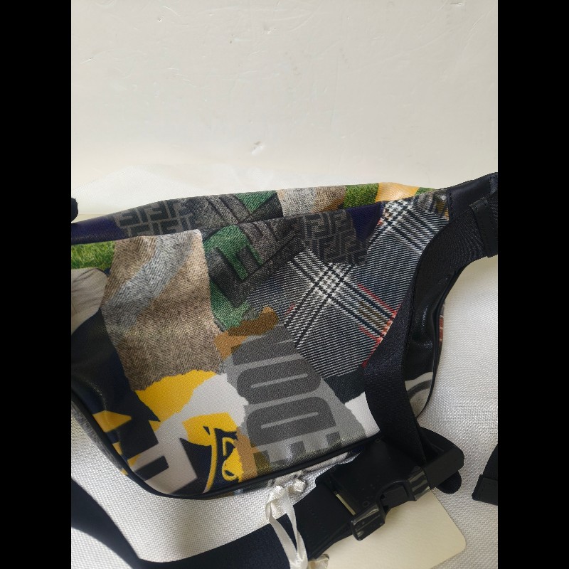 【全新】㊣✨ FENDI✨（附防塵袋）芬迪 印花 刺繡 拼接 男女同款 腰包 胸包/二手包/二手精品/保證正品🌳二手樹屋🌳-4