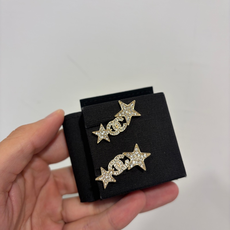 香奈兒Chanel星星耳環 全新耳針款-1