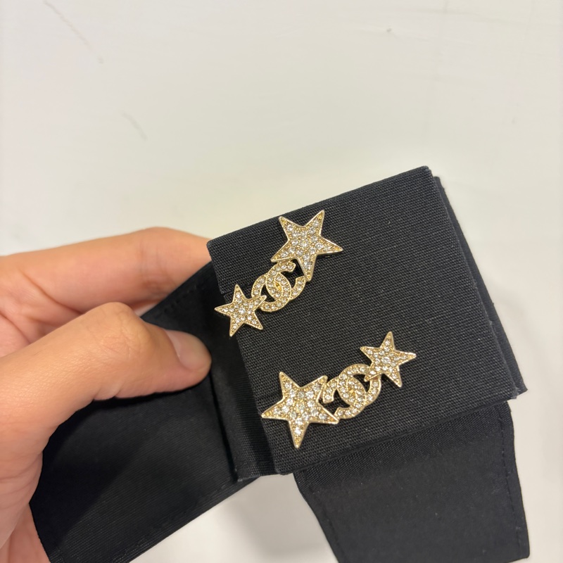 香奈兒Chanel星星耳環 全新耳針款-2