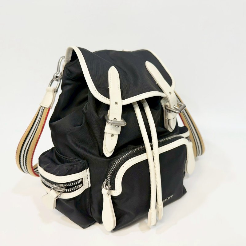 BURBERRY黑拚白邊尼龍戰馬格紋雙肩後背包4080196-8