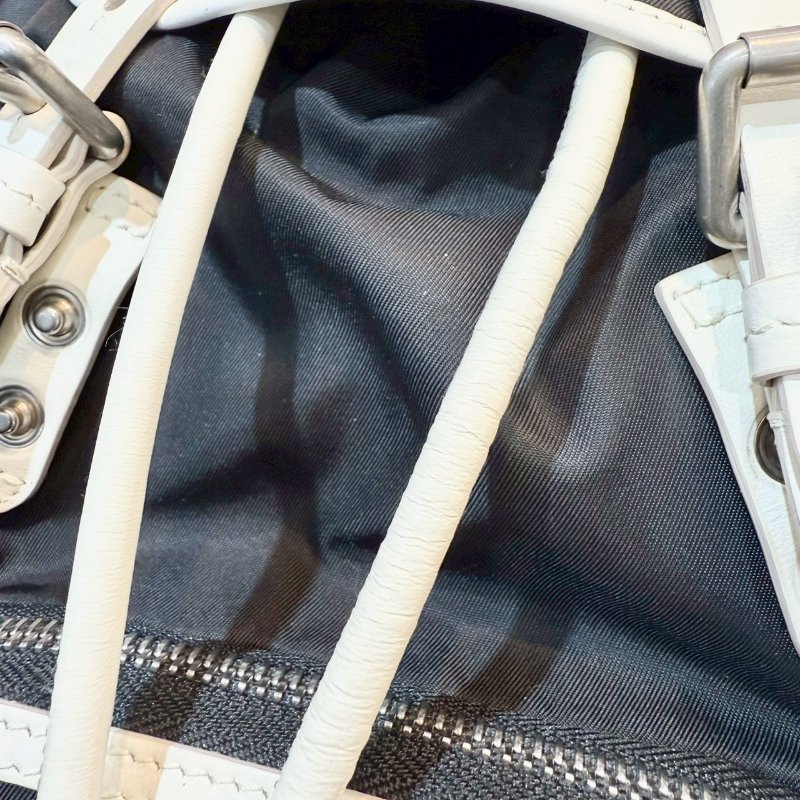 BURBERRY黑拚白邊尼龍戰馬格紋雙肩後背包4080196-11