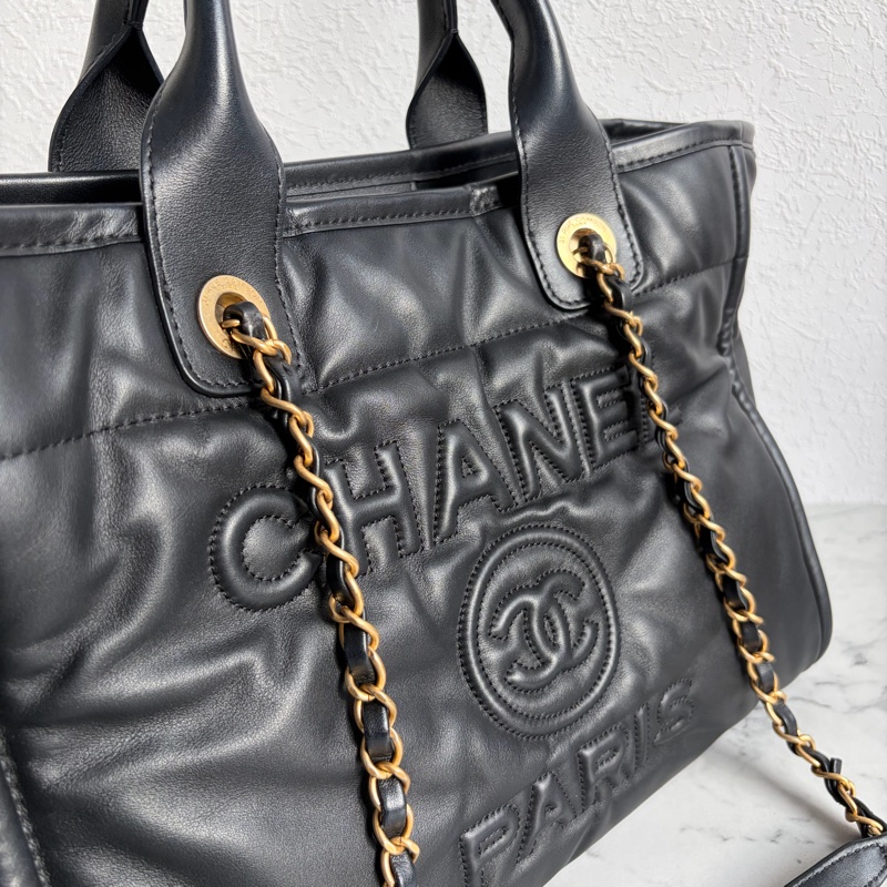 Chanel 黑色皮革沙灘包～～輕量版-8