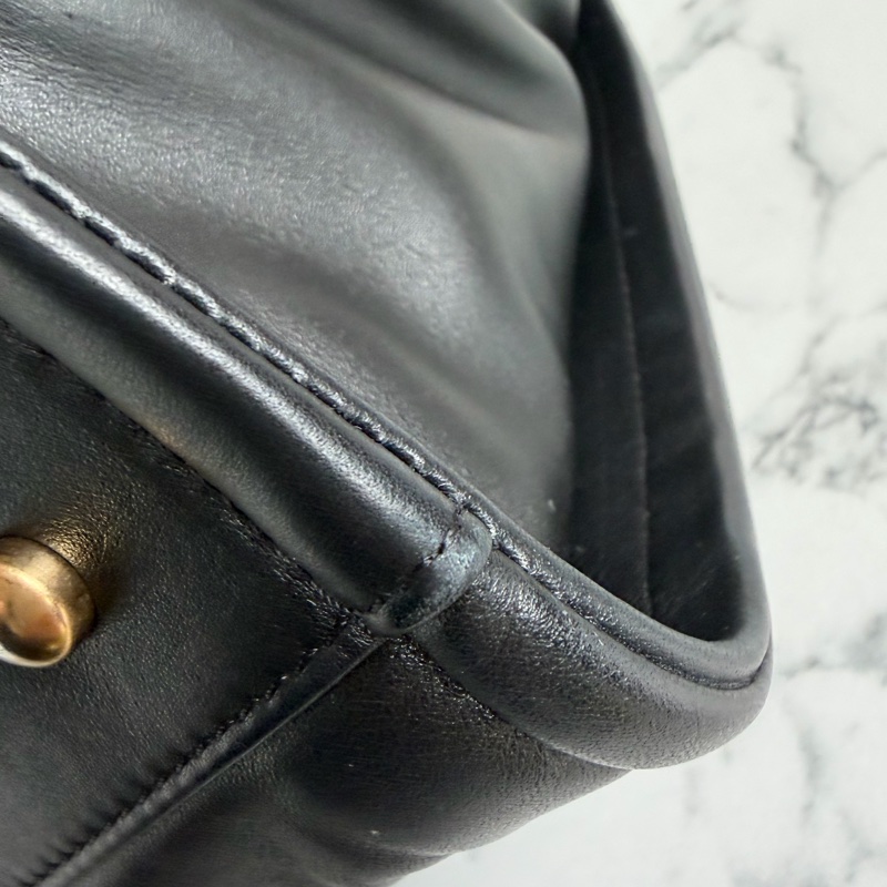 Chanel 黑色皮革沙灘包～～輕量版-13