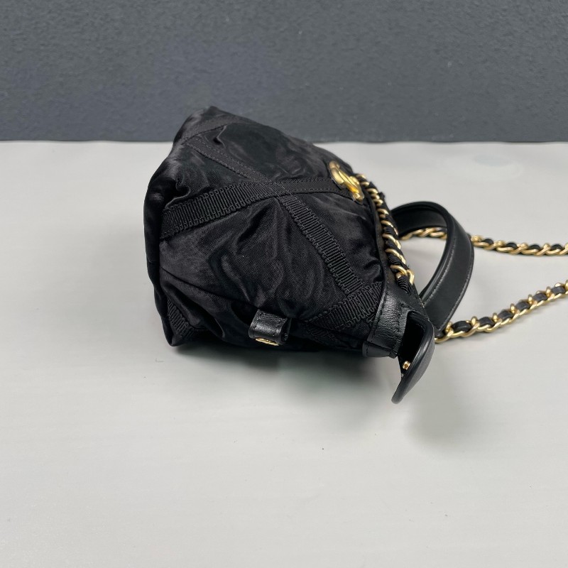 Chanel 黑金迷你緞面餃子包 斜背包-3