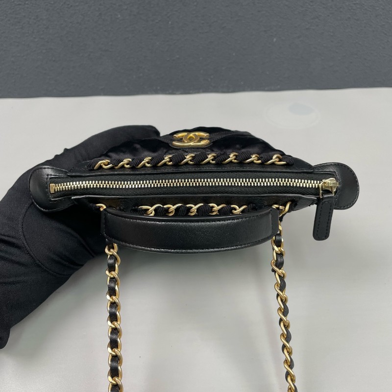 Chanel 黑金迷你緞面餃子包 斜背包-5