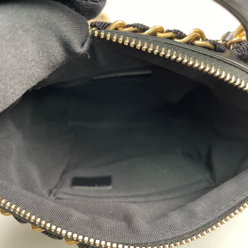 Chanel 黑金迷你緞面餃子包 斜背包-7