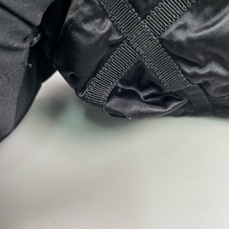 Chanel 黑金迷你緞面餃子包 斜背包-20