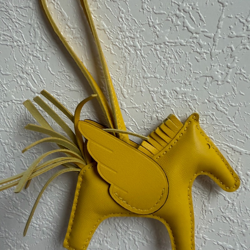 Hermes 黃色飛馬～全新-2