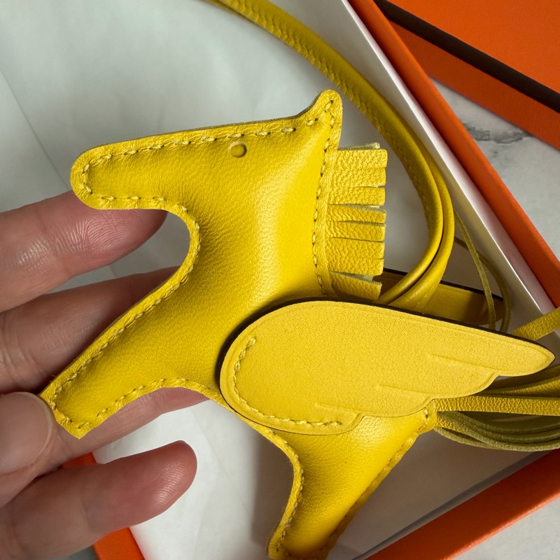 Hermes 黃色飛馬～全新-4