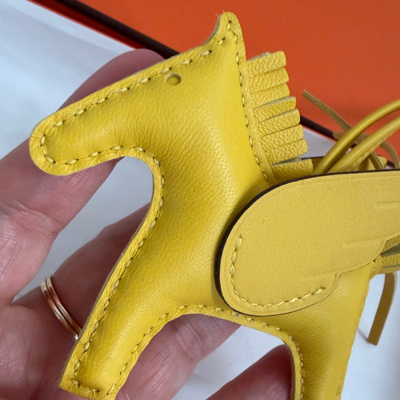 Hermes 黃色飛馬～全新-8
