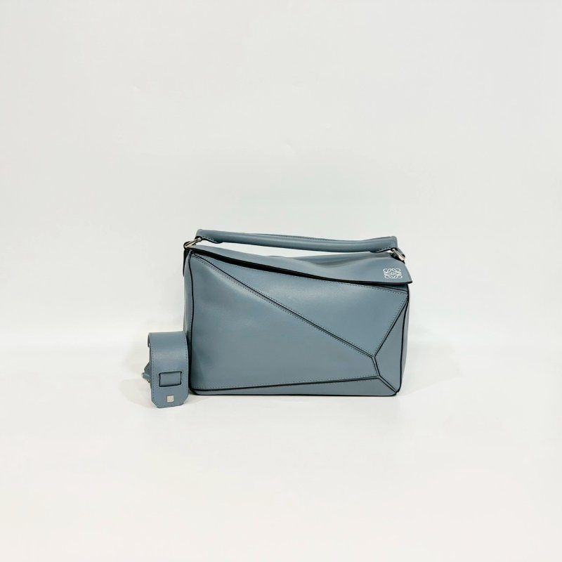 LOEWE霧霾藍羊皮銀扣中號PUZZLE手提側背包32230S20-0