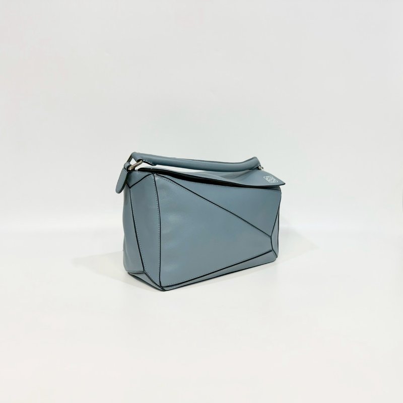 LOEWE霧霾藍羊皮銀扣中號PUZZLE手提側背包32230S20-3
