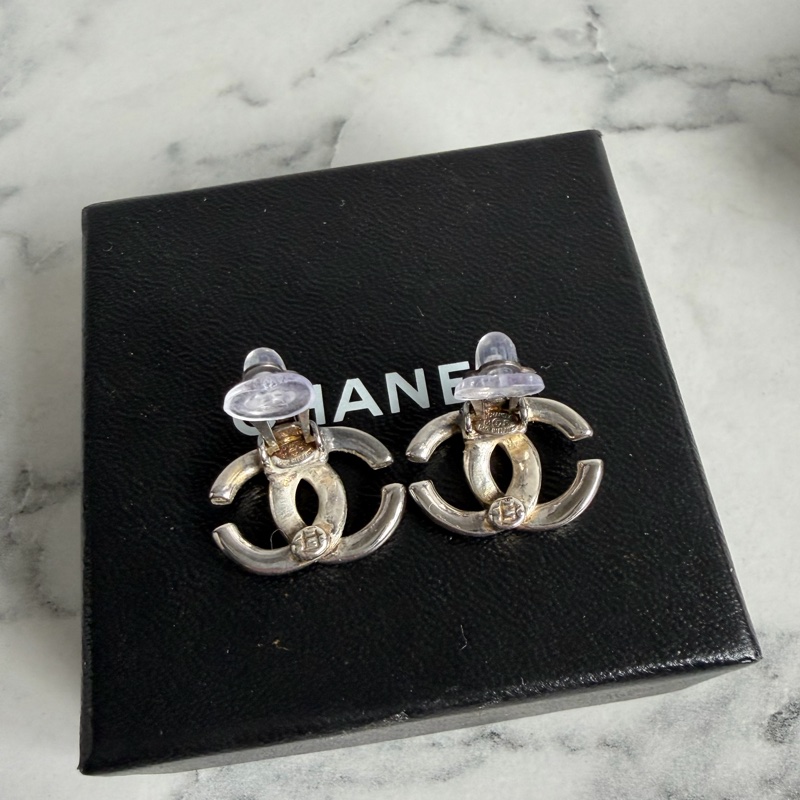 Chanel 銀色雙c夾式耳環～夾式-3