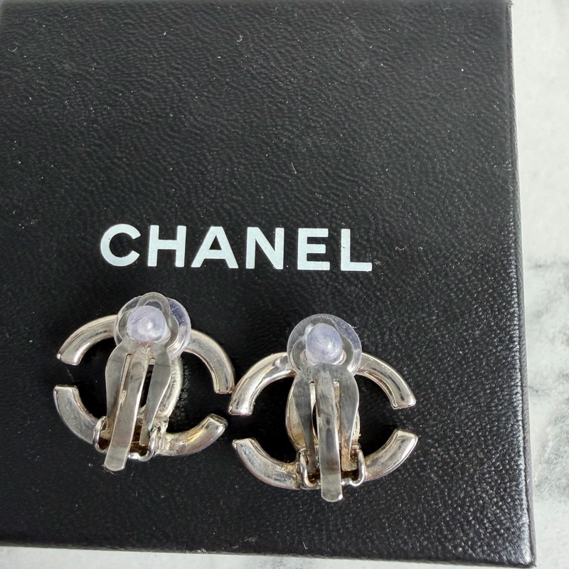 Chanel 銀色雙c夾式耳環～夾式-7