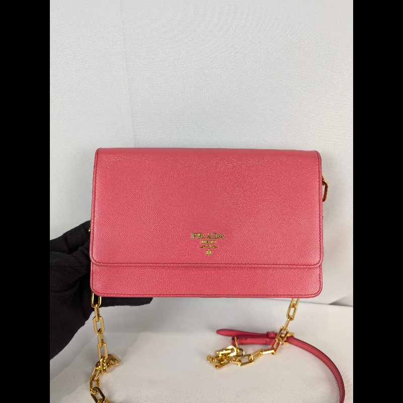 莉亞精品♡PRADA 桃紅金鍊包 二手美包-1