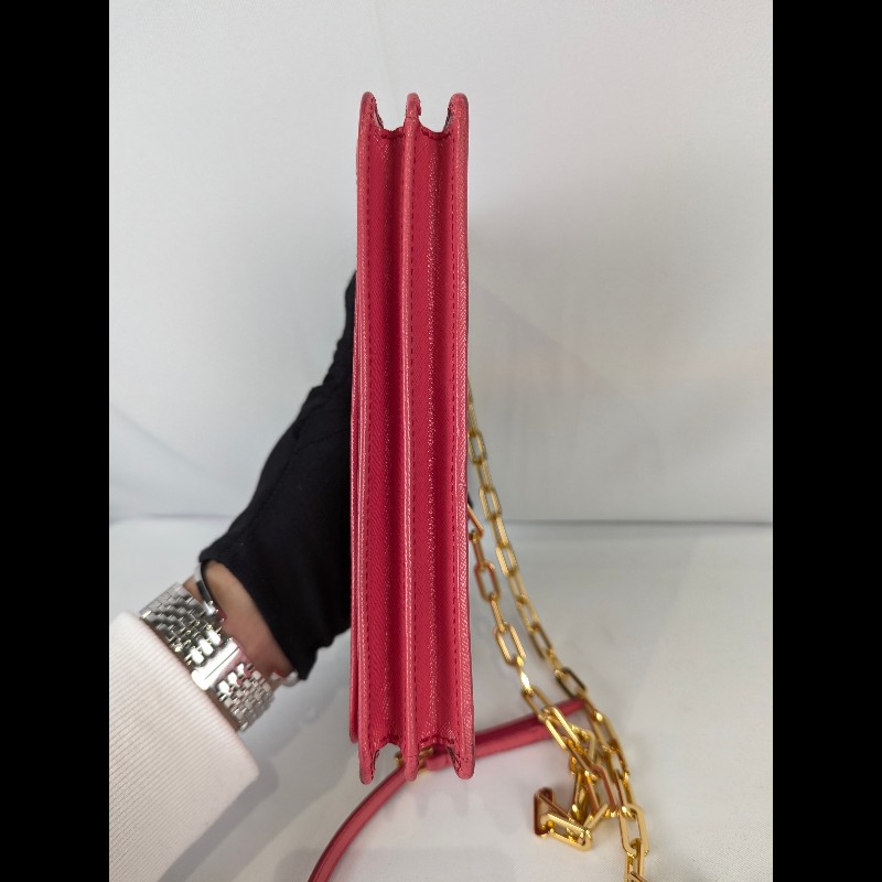 莉亞精品♡PRADA 桃紅金鍊包 二手美包-4