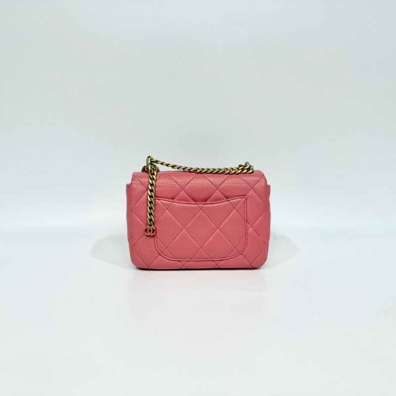 Chanel粉紅色羊皮琺瑯釦Mini Flap下蓋鏈包AS3113-1