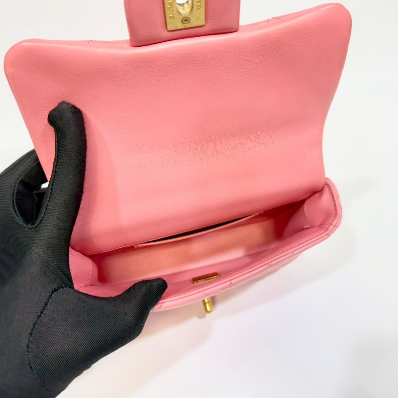 Chanel粉紅色羊皮琺瑯釦Mini Flap下蓋鏈包AS3113-5