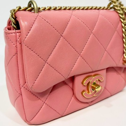 Chanel粉紅色羊皮琺瑯釦Mini Flap下蓋鏈包AS3113-10