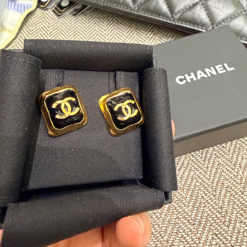 香奈兒23c復古方塊耳環-7