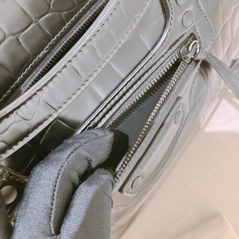 TK1880 Balenciaga 巴黎世家純黑手提包Neo Classic Bag So Black-43