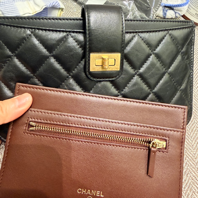 香奈兒Chanel ❤️地表最強二合一扁夾手機包❤️-0