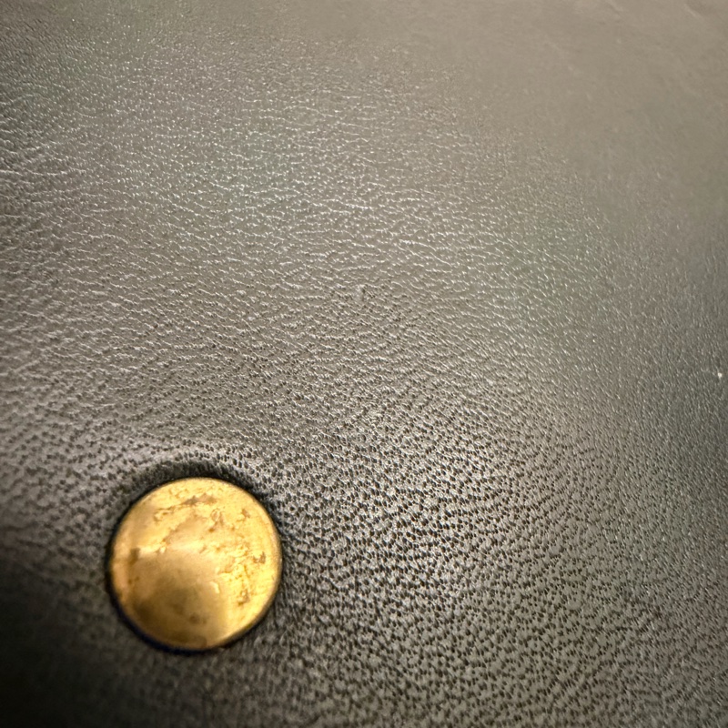 🍒GUCCI 黑色皮革拉鍊零錢包 2F251118-1-17