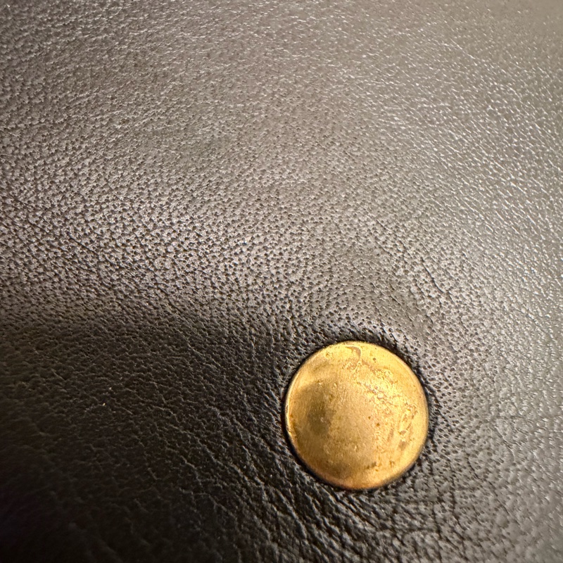 🍒GUCCI 黑色皮革拉鍊零錢包 2F251118-1-19