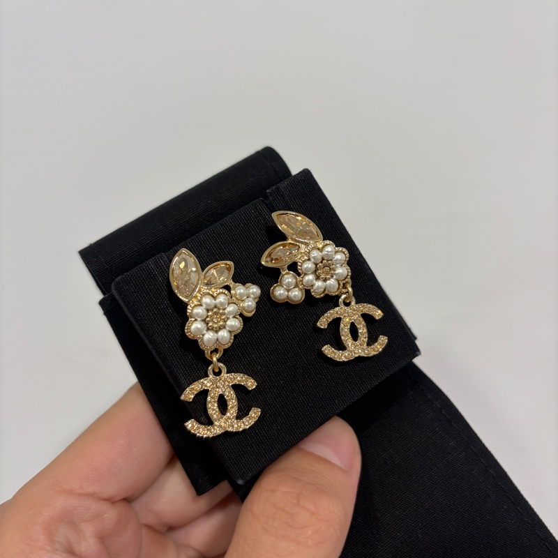 香奈兒Chanel 花朵雙C耳環-1