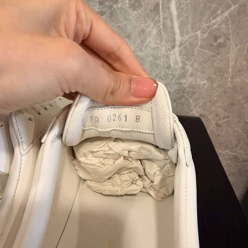 Louis Vuitton – Luxembourg Trainer 全白壓紋小白鞋 全新 全配(僅試穿) 男鞋-4