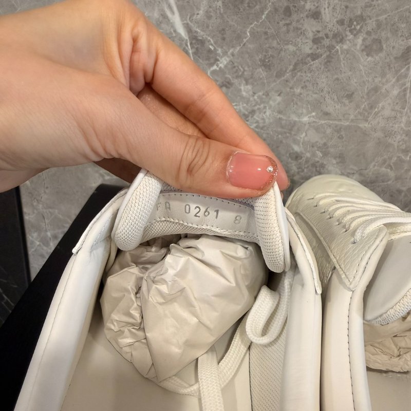 Louis Vuitton – Luxembourg Trainer 全白壓紋小白鞋 全新 全配(僅試穿) 男鞋-18