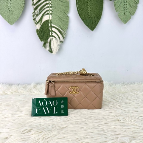 CHANEL 22k 奶茶色羊皮金柱長盒子 晶片款 全套有單