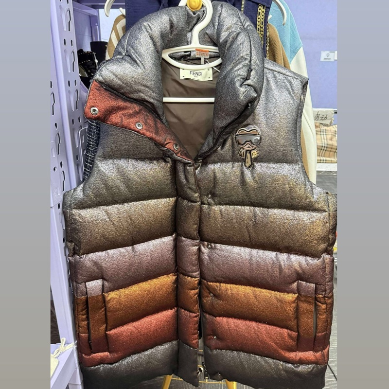 FENDI羽絨背心外套-5