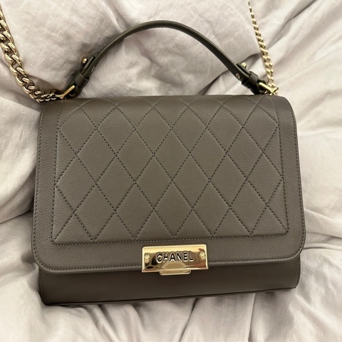 Chanel handle邮差包