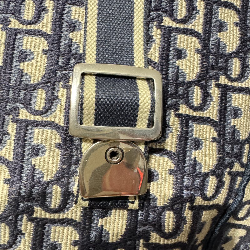 DIOR M1293VRW_M928 藍色緹花布帆布雙扣後背包-1