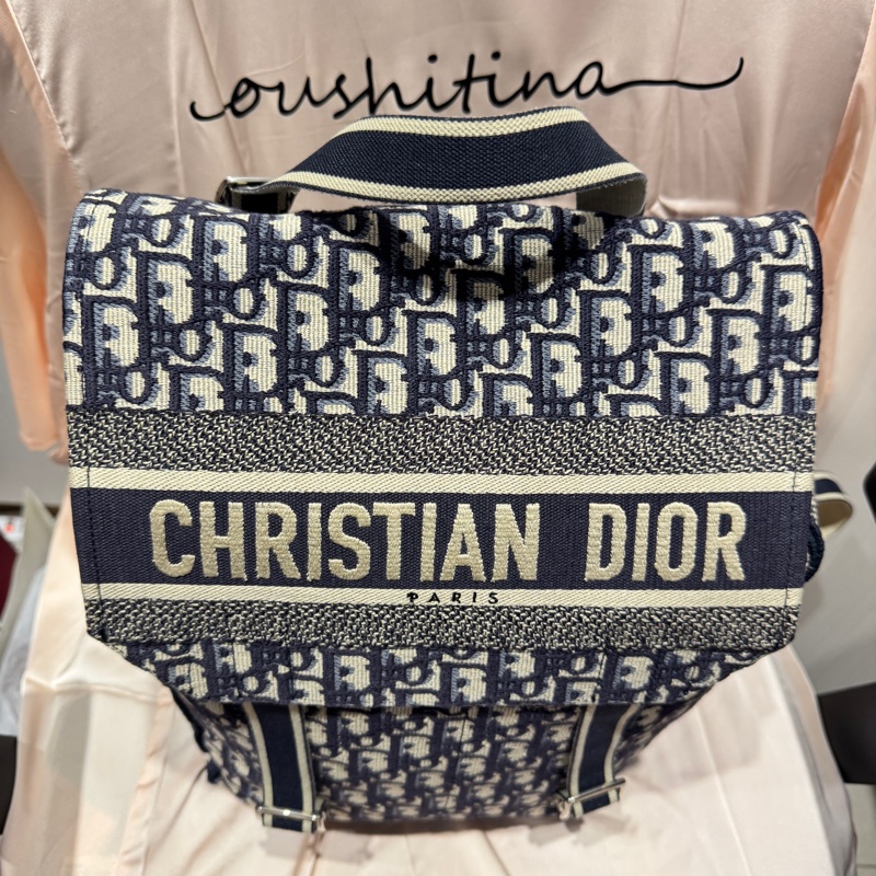DIOR M1293VRW_M928 藍色緹花布帆布雙扣後背包-0